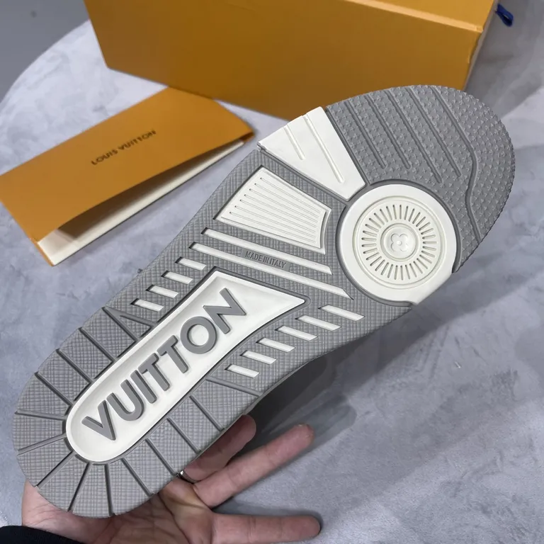 Louis Vuitton Shoe 